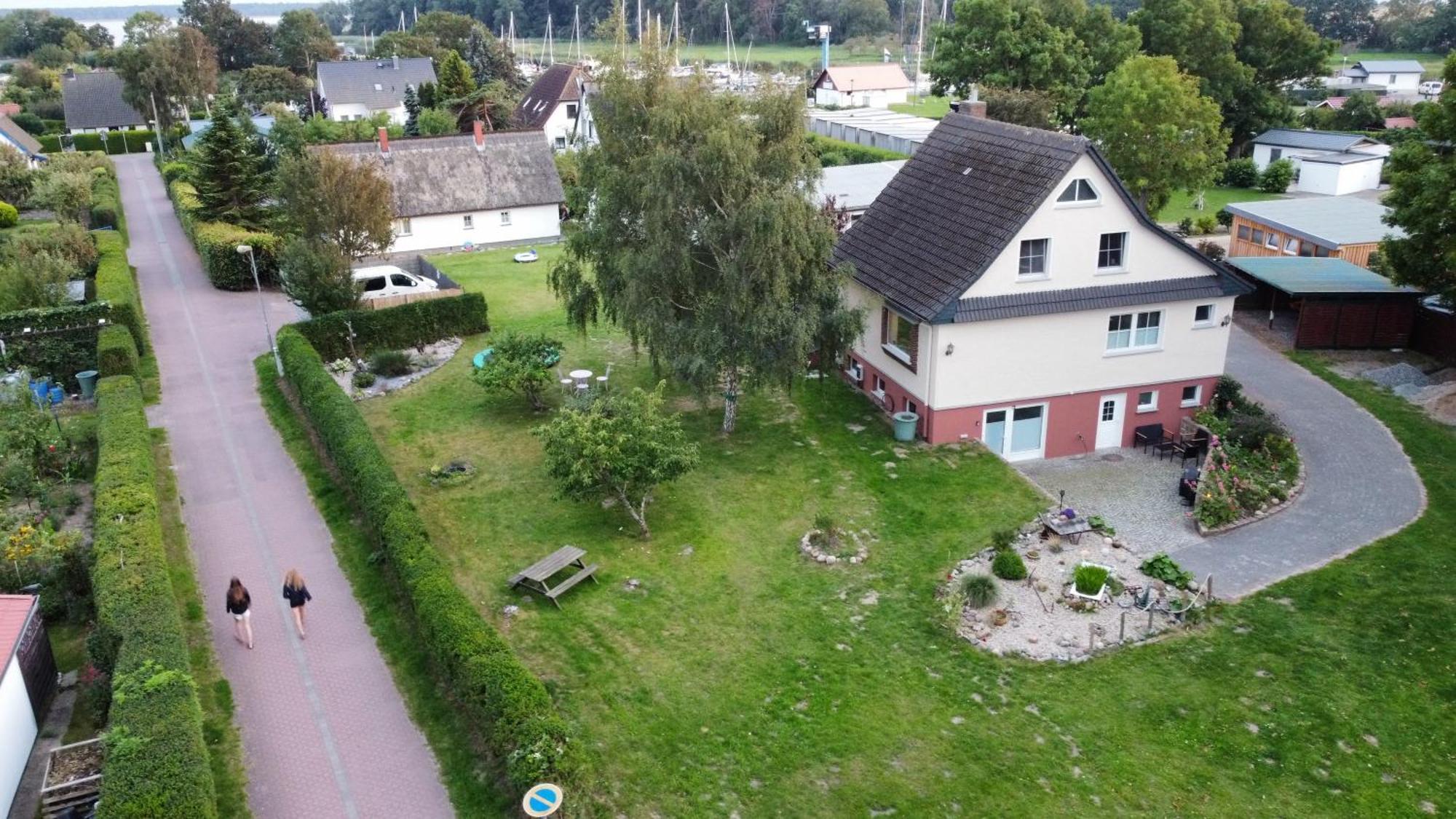 Ruegenferienhaus - Schaprode Hafen Exterior foto